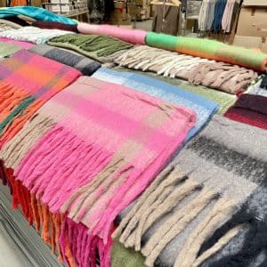 Étoles Colorées - Colis de 12 lots