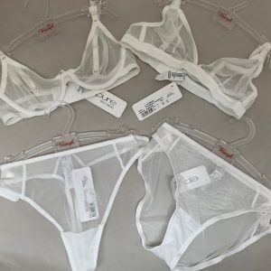 Epure de marque LC Colis de 11 ensembles révélation beauté